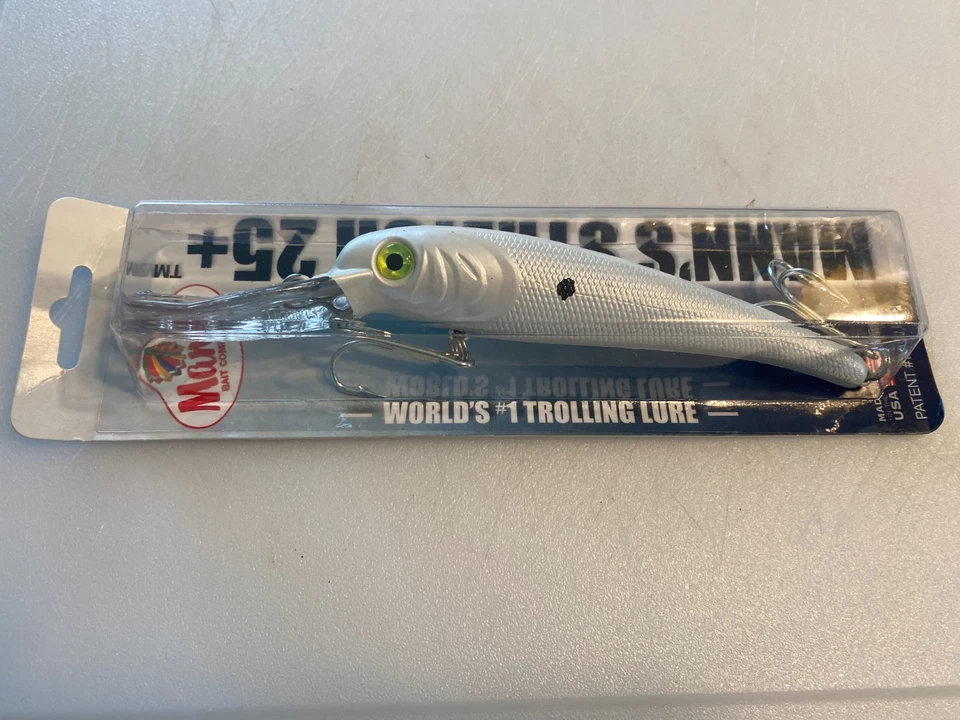 Mann's Stretch 25+ Solid Pearl White Trolling Lures - Image 1 of 1