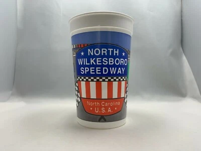Винтажная пластиковая чашка North Wilkesboro Speedway North Carolina 16 унций - Изображение 1 из 4