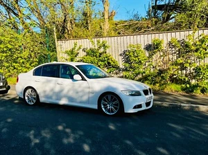 2010 BMW 318i E90 M Sport LCI Business Edition Alpine White, FSH, ULEZ ‘OFFERS’ - Picture 1 of 24