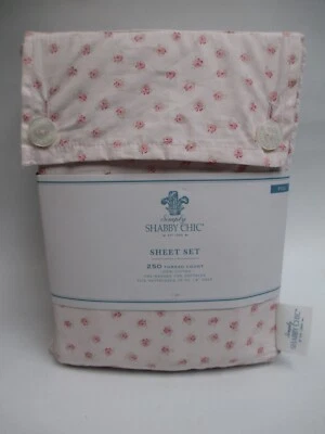 New Rachel Simply Shabby Chic 100% Cotton Pink Rosebuds Mon Ami Sheet Set - Full - Image 1 of 4