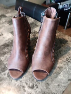 Rampage Shoes Womens Sz 6.5 Gladiator Sandals Choclate Brown Block Heel NWOB - Picture 1 of 9