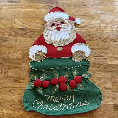 Porta-cartas vintage completo Bucilla de feltro e lantejoulas Papai Noel - Imagem 1 de 4