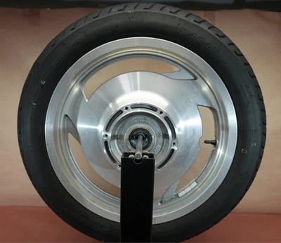 Llanta delantera Dunlop 00-07 Honda Shadow Sabre VT1100 VT1100C2 120/90-18 Foto 1 de 4