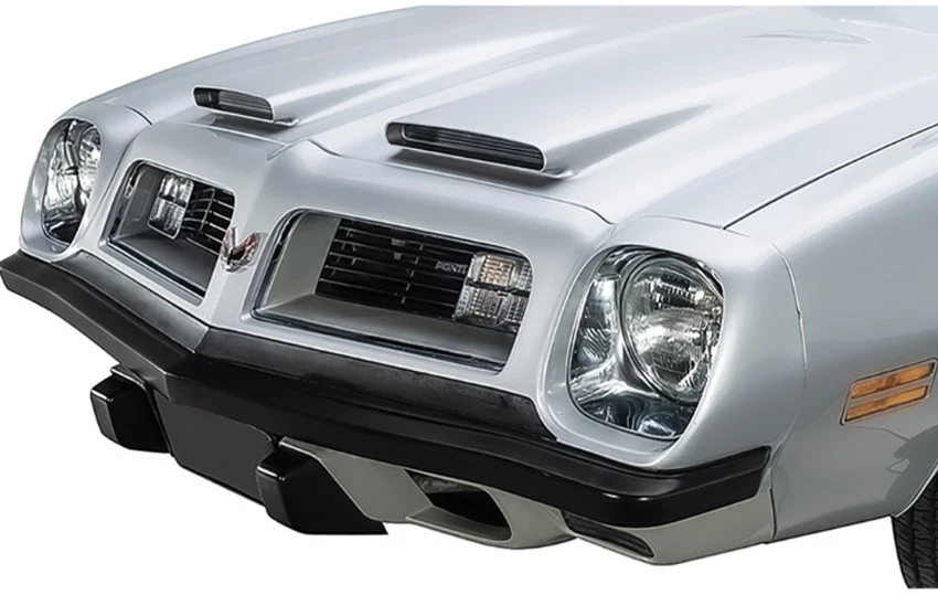 1974-75 Pontiac Trans Am / Firebird Front Rubber Bumper Filler - GM 492356 - Image 1 of 1