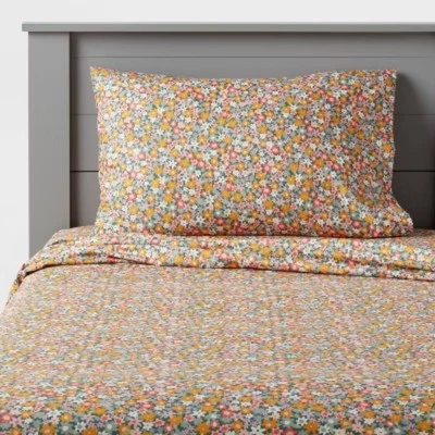 Juego de sábanas para niños de microfibra verde floral - Pillowfort™ Foto 1 de 4