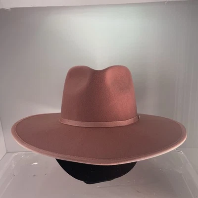 Olive & Pique womens wool hat snake floral [ Item 1 ] - Image 1 of 4