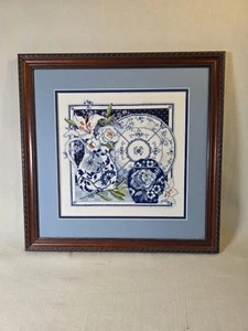 Cuadro de punto de cruz enmarcado Blueware jarra de agua diseño Cottagecore  - Imagen 1 de 14