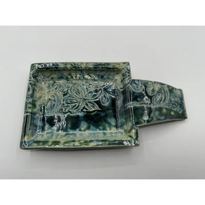 Reposacuchara de cerámica floral artesanal azul verde utensilio de cocina firmado por artista Foto 1 de 4