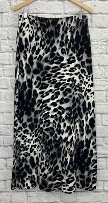 MAXI FALDA MUJER TOMMY BAHAMA BLANCO Y NEGRO ANIMAL PRINT TALLA S Foto 1 de 3