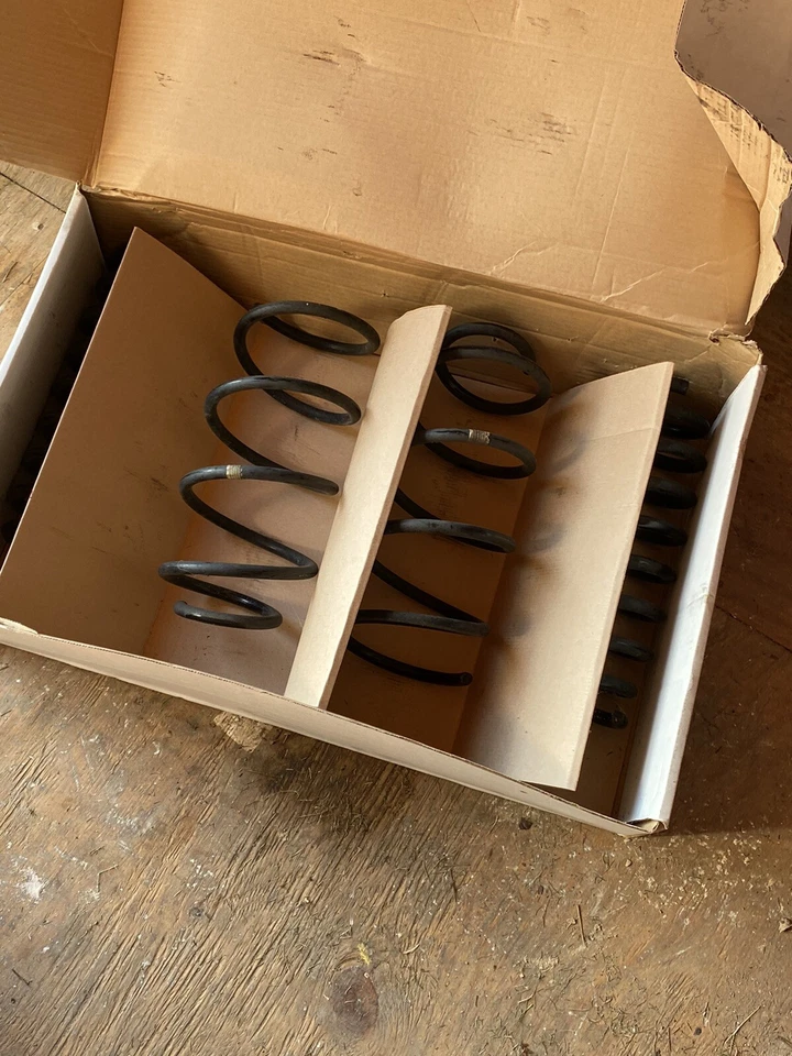 BMW 335XI 2008 cupé resortes delanteros y traseros OEM. Foto 1 de 1