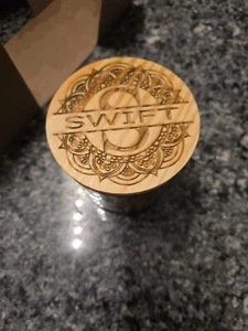 Personalized etched scented candle - Picture 1 of 2