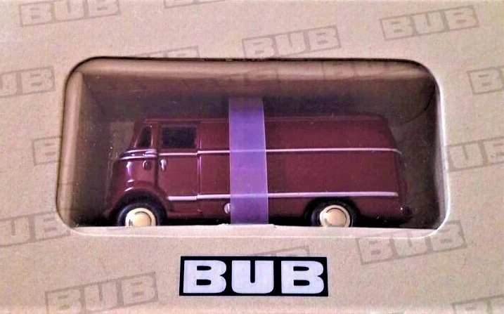 BUB 06801 Mercedes Benz L319 furgoneta de caja - rojo oscuro 1/87 fundido a presión sin usar, en caja Foto 1 de 1