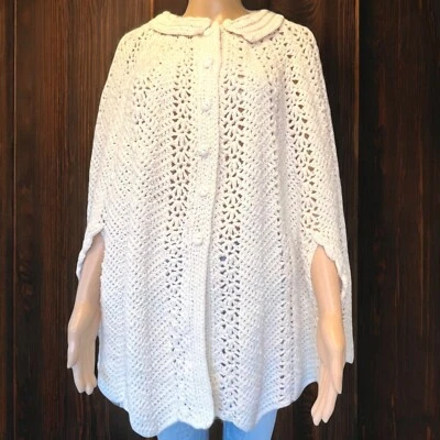 Poncho Vintage Hecho a Mano Años 70 Crochet Capa Boho Hippie Festival Botones Blancos Foto 1 de 4