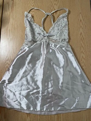 Novo Vestido de Pijama Feminino Prata Cinza Semi Transparente Renda Cetim Chemise Tamanho Pequeno - Imagem 1 de 4