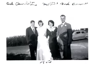 FAMIGLIA AL MATRIMONIO,FT WAYNE,IND,1953.FOTO VINTAGE 5,2" x 3,5"^10 - Foto 1 di 2