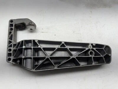 OEM GENUINE 2011-2017 BMW X3 Transmission Gearbox Support Mount Bracket 6786567 - Image 1 of 4