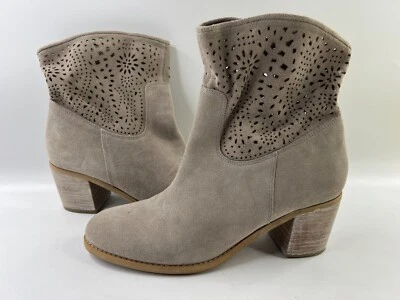 Crown 复古靴子女式 9.5 米棕褐色麂皮绒一脚蹬镂空波西米亚节日短靴 — 第 1/4 张图片