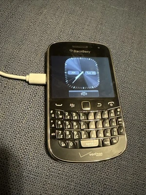 BlackBerry Bold 9930 - 8 GB - negro (Verizon) Foto 1 de 3