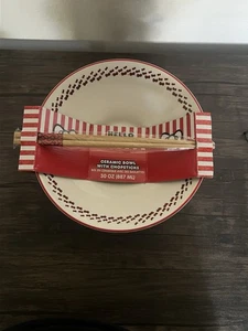 Hello Kitty Ramen/Noodle bowl with chopsticks - Picture 1 of 8