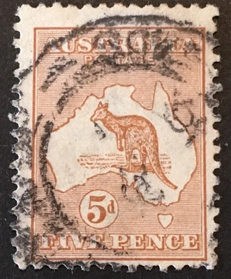 Australia Kangaroo 1913 VFU 5d stamp Light Hinged - Image 1 of 2