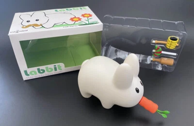 Frank Kozik SIGNED 07 Kidrobot Series 1 5" Mini Labbit Carrot Pipe AUTOGRAPHED - Image 1 of 4