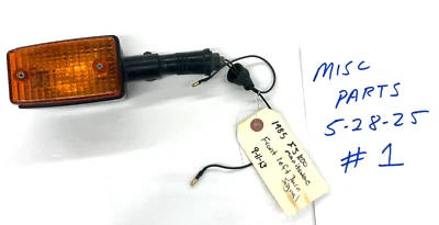 1985 年雅马哈 FJ1100 FJ 1100 原始设备制造商左前旋转信号灯指示器 — 第 1/2 张图片