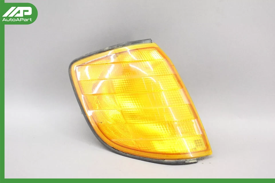 ✅ 92-96 Mercedes W140 S600 S500 Right Passenger Side Headlight Turn Signal OEM - Image 1 of 4