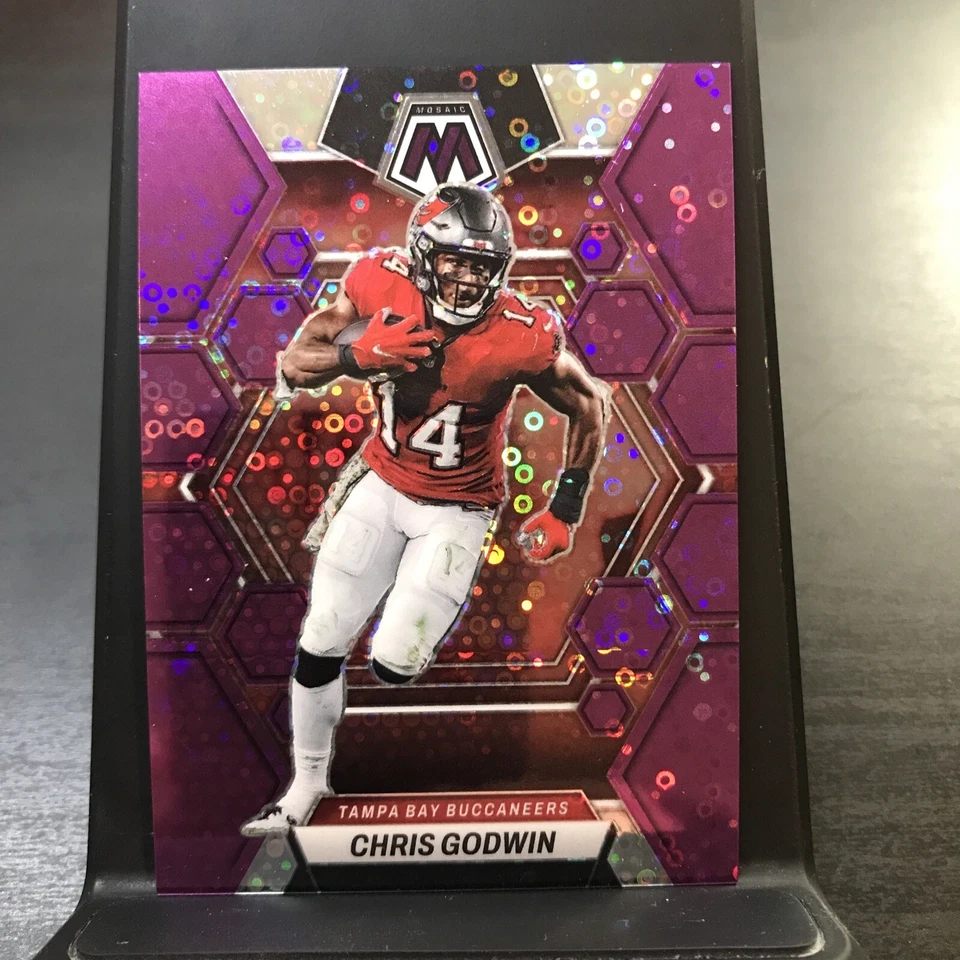 CHRIS GODWIN 06/50 SSP PURPLE DISCO PRIZM 2023 MOSAIC 228 BUCCANEERS  - Image 1 of 3