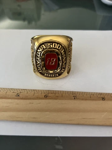 Bobby Labonte Nascar 1993 Dayton 500 Winners  oversized Ring Banquet Paperweight Cover
