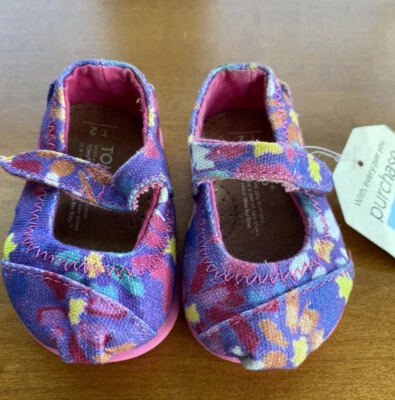 New Baby TOMS Mary Jane Shoes Infant Size 2 - Image 1 of 4