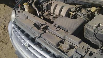 Cubierta de plástico superior para Chrysler Voyager 96-00 soporte para radiador protector superior OEM Foto 1 de 4