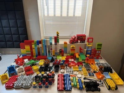 ENORME LOTE LEGO Duplo - 400+ Piezas - Disney Cars Marvel Batman DC - 17 Figuras Foto 1 de 4