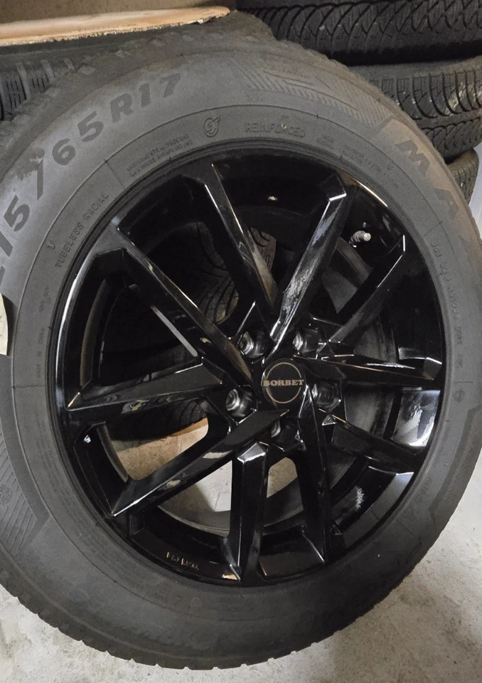 Winterkompletträder Alu Schwarz für SEAT Tarraco, SEAT Ateca, VW Tiguan, Škoda - Bild 1 von 4