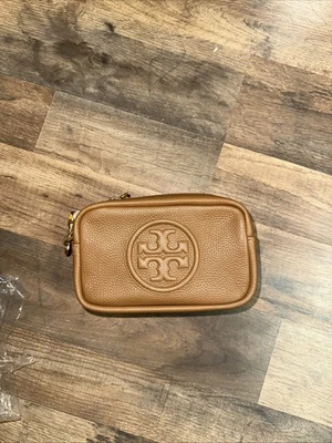 Tory Burch Perry Bombé 迷你皮革相机斜挎包 Moose 全新 — 第 1/4 张图片