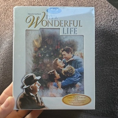 It's a Wonderful Life, 2-disc Collector's set (Blu-ray, 1946) - Image 1 of 4