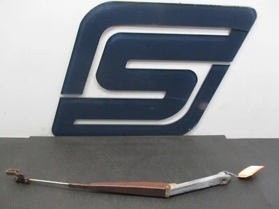 1991 Eagle Talon - правая пассажирская сторона - рычаг стеклоочистителя (ДЕФЕКТ: коррозия, отделка) - Изображение 1 из 4