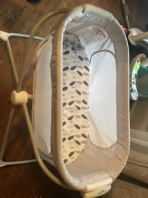 moisés bebé Foto 1 de 3