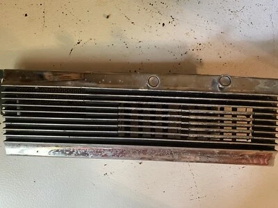 Lincoln Continental Mark4 1959 tablero de 2 puertas cromado con rejillas de ventilación y perillas y cenicero Foto 1 de 4