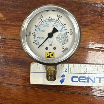 PCi 2.5" Face Diameter 0-10000PSI Oil / Liquid Filled Pressure Gauge kPa - Image 1 of 4
