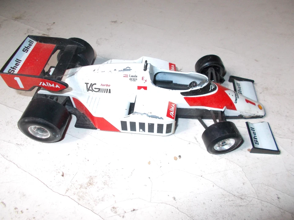 Modellino auto FORMULA 1 scala 1:24 MC Laren Mp4/2 LAUDA Burago F1 - Immagine 1 di 1