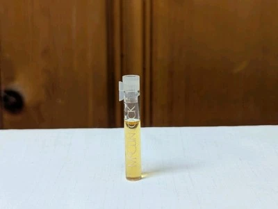 Jessica McClintock Perfume VIAL 0.1 FL.OZ   Foto 1 de 4