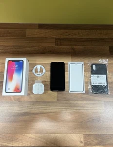 Apple iPhone X Space Grey  256GB Unlocked Excellent Condition + Free Accessories - Picture 1 of 13