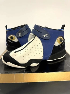 Zapatos emitidos por el equipo Chris Webber de Michigan/Detroit Pistons Iverson Answer X Foto 1 de 4