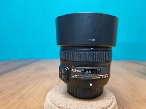 NIKON 50MM LENS AF-S NIKKOR 1:1.8G PRIME WITH FRONT & REAR CAPS HOOD & POUCH - Picture 1 of 10