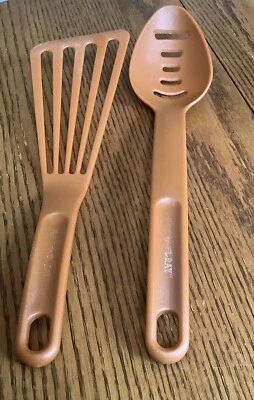Juego de 2 utensilios de cocina antiadherentes de nailon Rachel Ray espátula y cuchara ranurada (20 fl Foto 1 de 4
