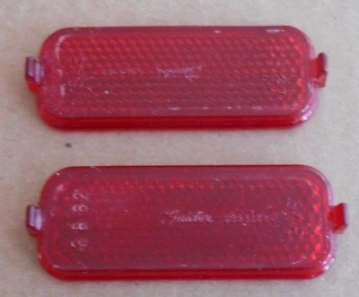 1962 PONTIAC BONNEVILLE, STAR CHIEF PAIR OF USED REFLEX TAIL LIGHT LENSES. 2B62. - Image 1 of 2