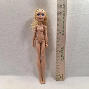 DC Super Hero Girls SUPERGIRL Action Fashion Doll Mattel 2015 No Clothes Nude - Picture 1 of 5
