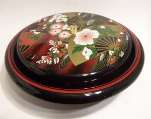 Bento Box Lacca Giapponese Lazy Susan Disegno Floreale Vassoio Estraibile - Foto 1 di 7