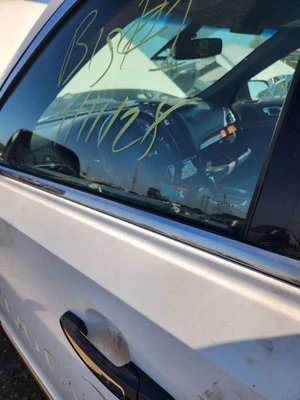 2010-2019 LINCOLN MKT OEM LEFT FRONT DOOR WEATHERSTRIP CHROME TRIM MOLDING *TAB* - Image 1 of 4