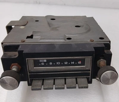 Delco GM AM Stereo 8-Track Car Radio 7893500  1979 Chevy Camaro  parts or repair - Image 1 of 4